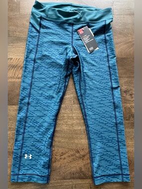 Under Armour Capri Teal and Blue Patterned Performance Leggings